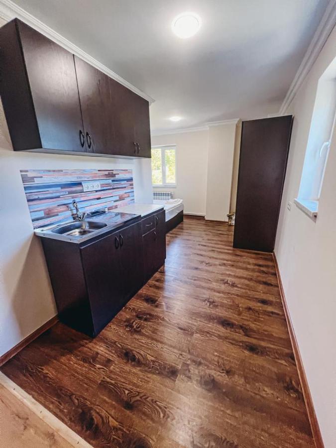 Apartaments Tsaghkadzor Hrazdan Eksteriør bilde